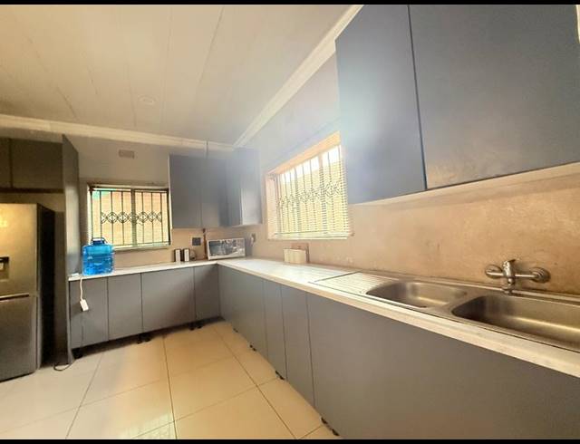 3 BEDROOM HOUSE FOR SALE IN VANDERBIJLPARK CE 1